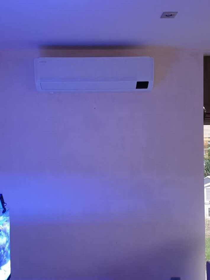 Realisatie 2x Samsung single split aircowarmtepomp Wind Free Comfort te Iddergem