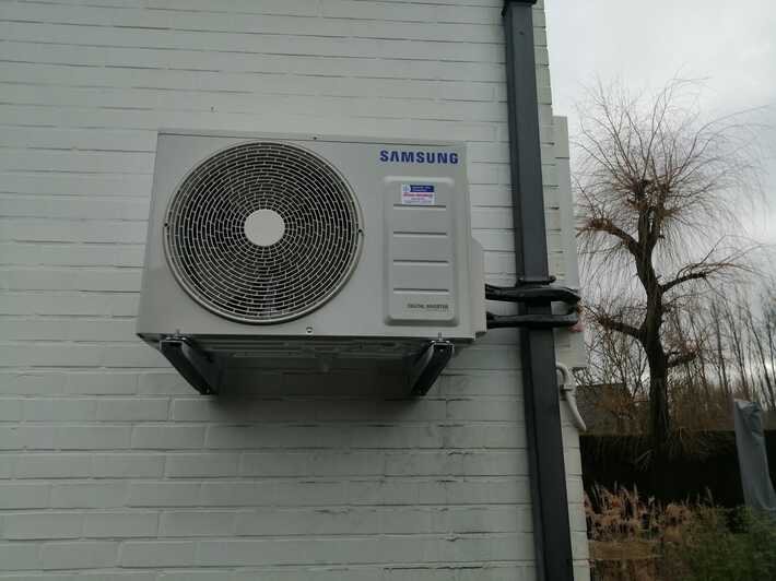 Realisatie Samsung multisplit aircowarmtepomp met 2 binnenunits wind free Comfort te Gontrode