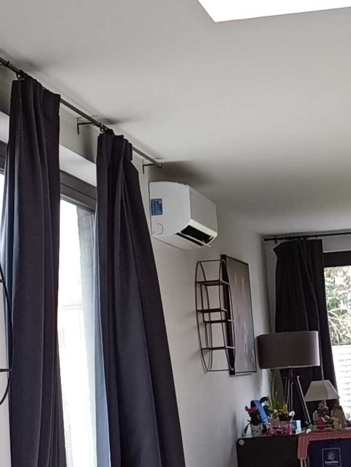 Realisatie Samsung multisplit aircowarmtepomp met 3 Luzon + Wind Free Comfort binnenunits te Moorsel