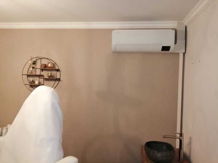 Realisatie Samsung multisplit aircowarmtepomp met 2 binnenunits wind free Comfort te Kasteelstraat in Hofstade