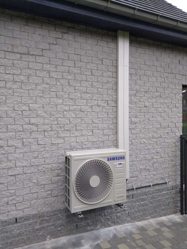 Realisatie Samsung multisplit aircowarmtepomp met 4 binnenunits wind free Comfort te Roosdaal