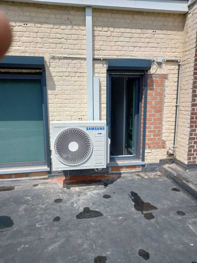 Realisatie Samsung multisplit aircowarmtepomp met 3 binnenunits Wind Free Comfort te Aalst