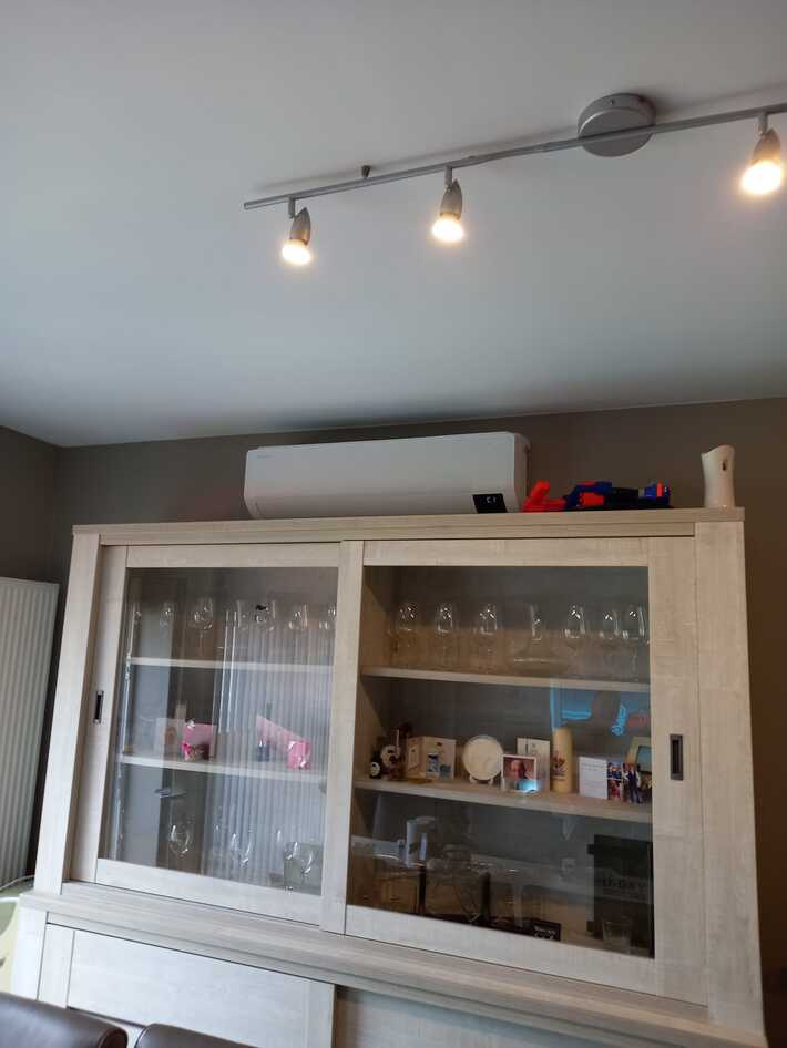 Realisatie Samsung multisplit aircowarmtepomp met 4 binnenunits Wind Free Comfort Brugstraat te Berlare