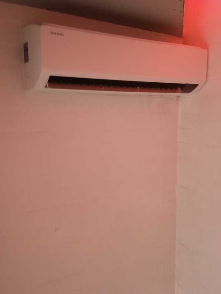 Realisatie Samsung multisplit aircowarmtepomp met 4 binnenunits Wind Free Comfort + CEBU + LUZON te Merelbeke