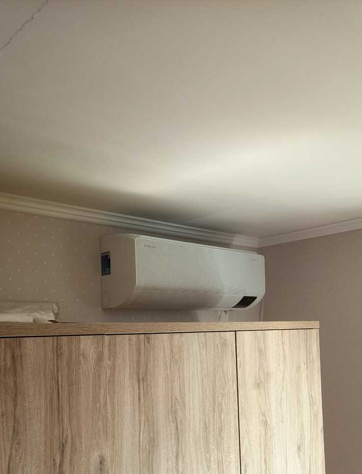 Realisatie Samsung multisplit aircowarmtepomp met 3 binnenunits Wind Free Comfort + CEBU te Drongen