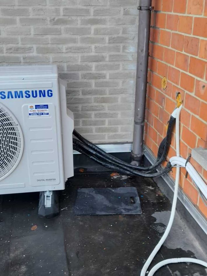 Realisatie Samsung multisplit aircowarmtepomp met 3 binnenunits Wind Free Comfort te Smesweg in Lede
