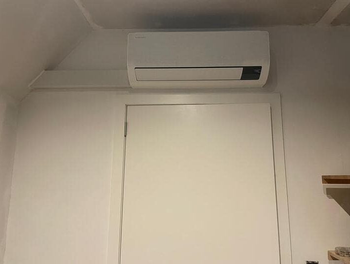 Realisatie Samsung multi split aircowarmtepomp met 3 binnenunits Wind Free Comfort te Erwetegem