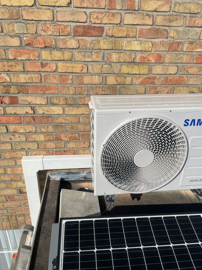Realisatie Samsung single split aircowarmtepomp Wind Free Comfort te Aalst