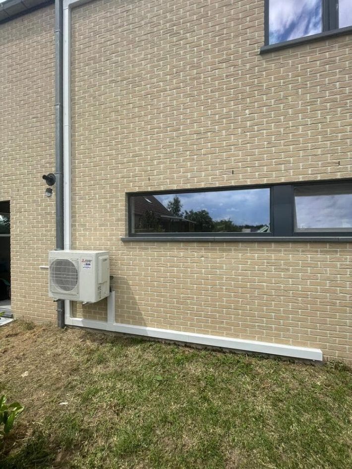 Realisatie Mitsubishi multisplit aircowarmtepomp met 2 binnenunits te Roosdaal