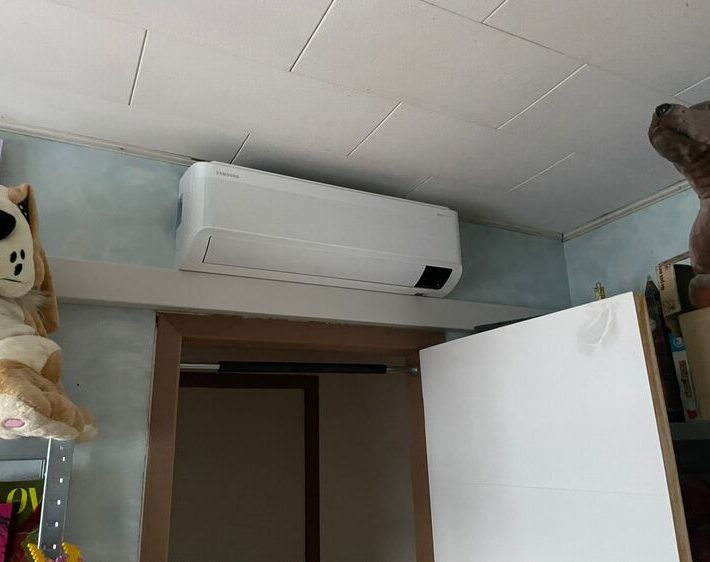 Realisatie Samsung multi split aircowarmtepomp met 5 binnenunits Wind Free Comfort + Elite te Lede