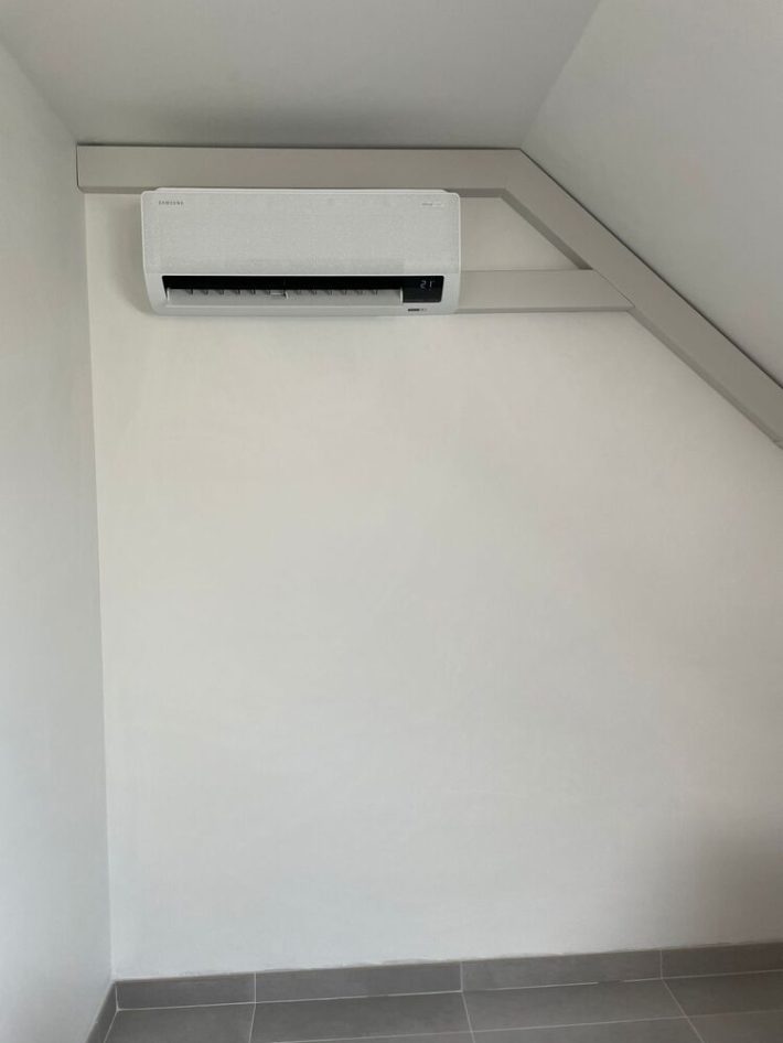 Realisatie Samsung multisplit aircowarmtepomp met 2 binnenunits Wind Free Comfort te Hofstade