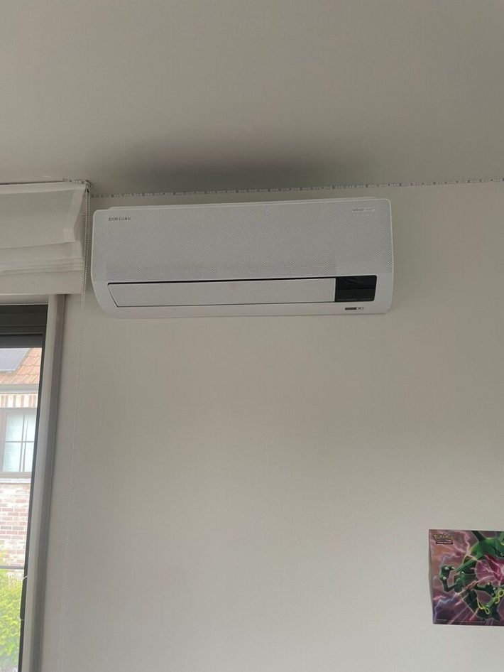 Hier heeft Klimatechnics een Samsung multisplit aircowarmtepomp met 4 binnenunits te Bambrugge gerealiseerd.