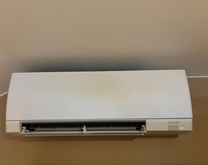 Realisatie Mitsubishi multisplit aircowarmtepomp met 2 binnenunits te Zottegem