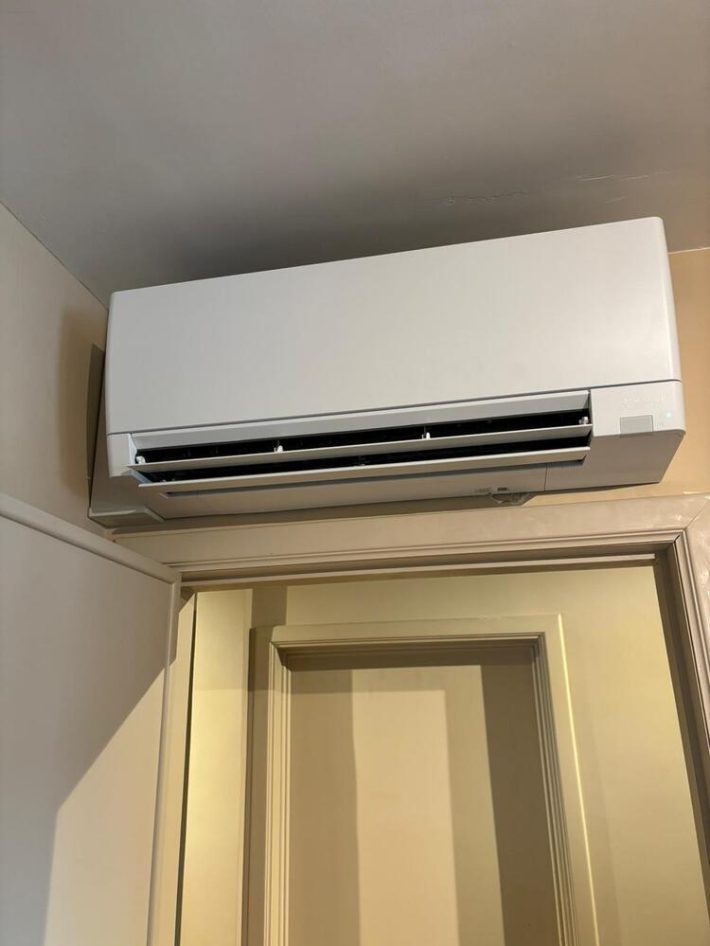 Realisatie Mitsubishi multisplit aircowarmtepomp met 2 binnenunits te Zottegem