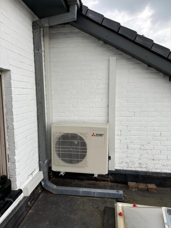 Realisatie Mitsubishi multisplit aircowarmtepomp met 2 binnenunits te Zottegem