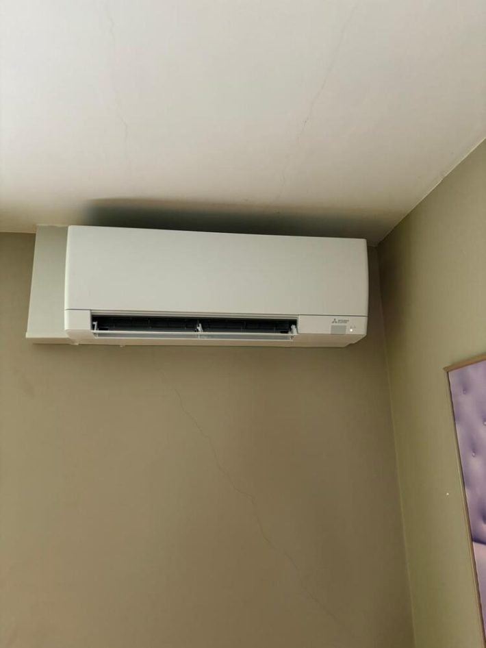 Realisatie Mitsubishi multisplit aircowarmtepomp met 2 binnenunits te Zottegem