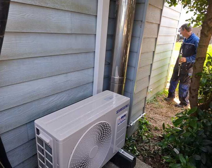 Realisatie Samsung multisplit aircowarmtepomp met 5 binnenunits te Roosdaal