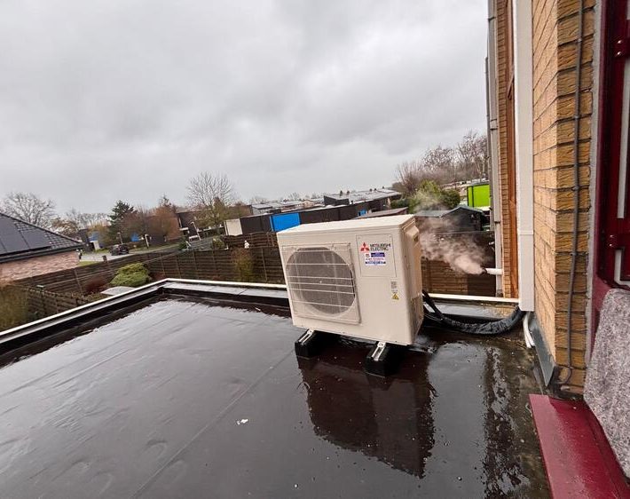 Realisatie Mitsubishi multisplit aircowarmtepomp met 2 binnenunits te Lede