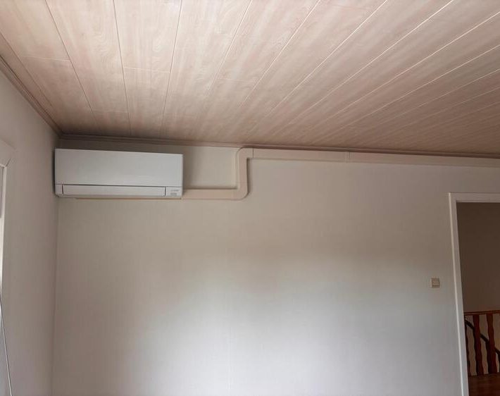 Realisatie Mitsubishi multisplit aircowarmtepomp met 2 binnenunits te Berlare