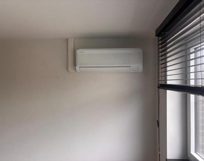 Realisatie Samsung multisplit aircowarmtepomp met 5 binnenunits Wind Free Comfort te Wetteren