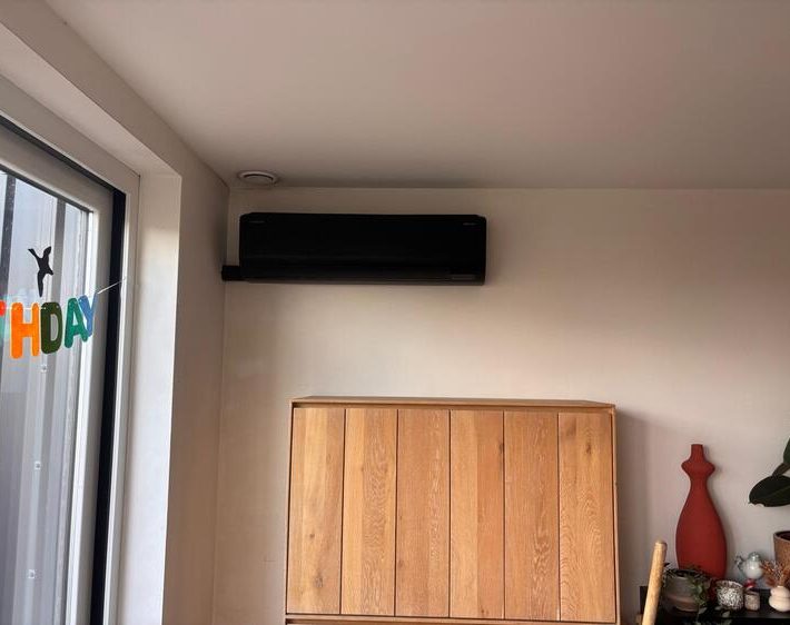 Realisatie Samsung multisplit aircowarmtepomp met 5 binnenunits Wind Free Comfort te Wetteren